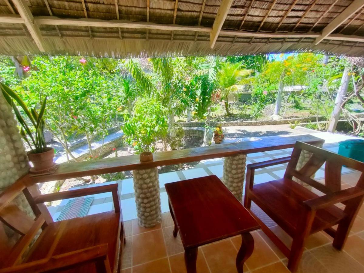 Moalboal T Breeze Coastal Resort Exterior foto