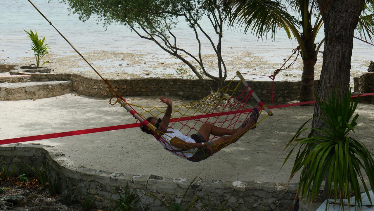 Moalboal T Breeze Coastal Resort Exterior foto